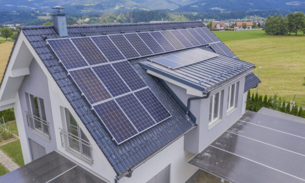 Descubre para qué sirve un regulador de carga solar y cómo te beneficia